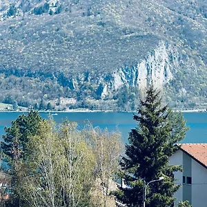 lac-arte-postale.hotels-rhonealpes.com/