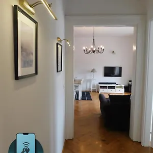 https://cosy-resy-place.hotels-in-ljubljana.com